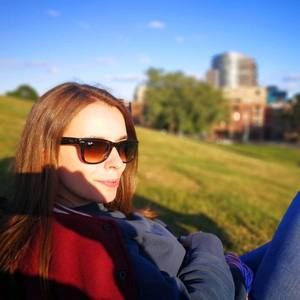 Meet your Posher, Andrea